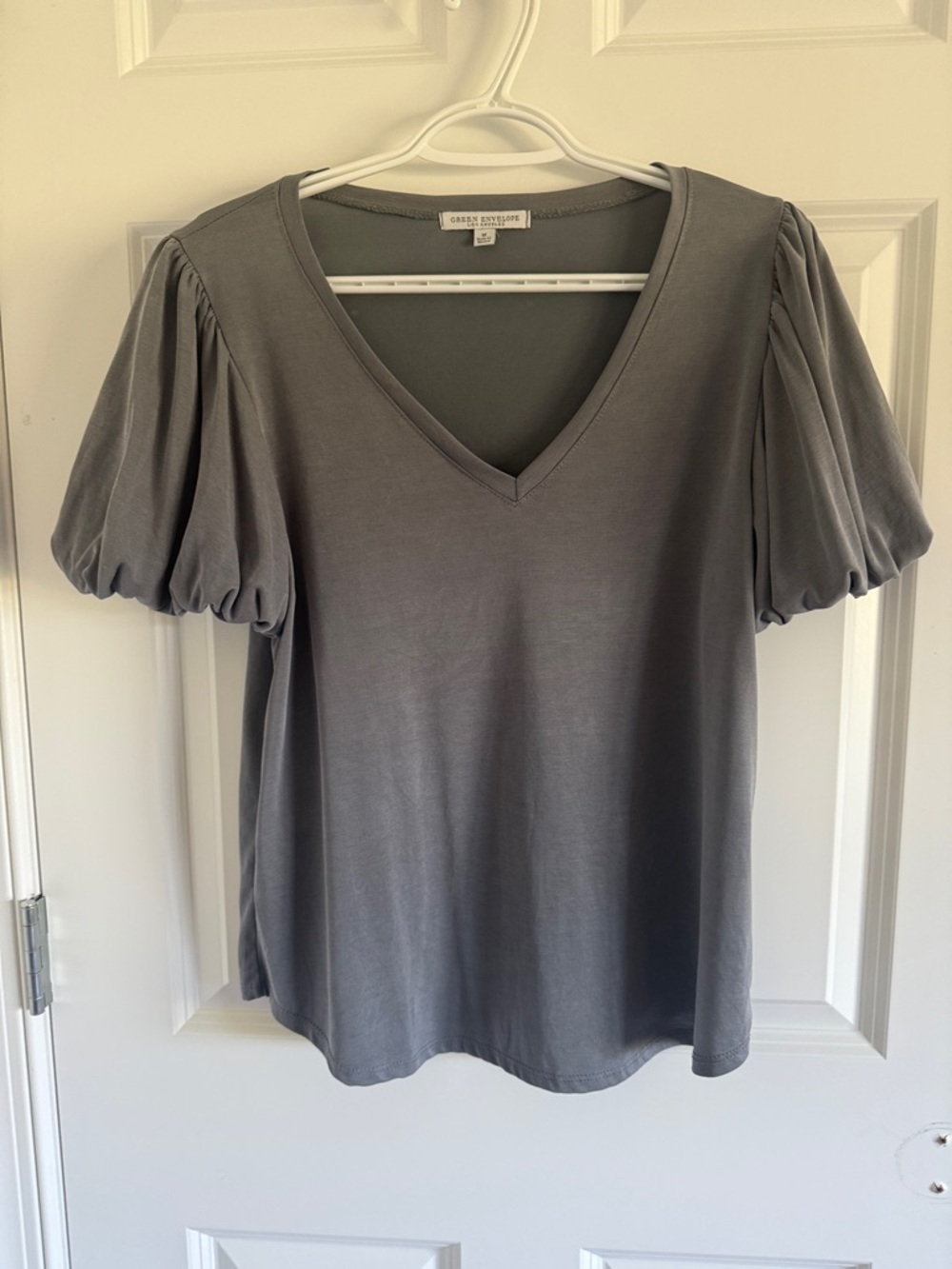 Green Envelope Gray Puff Sleeve V-Neck Top Medium